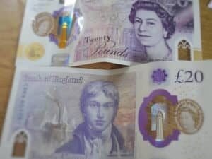 Counterfeit £20 GBP Bills